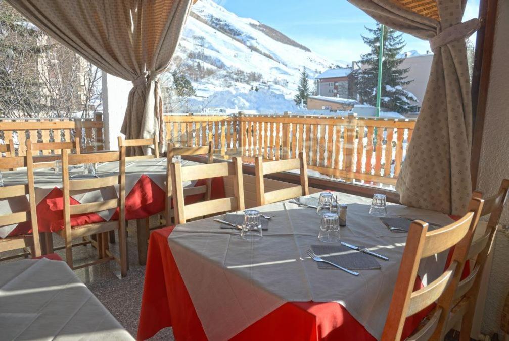 Atmosphere Hotel Les Deux Alpes Exterior foto